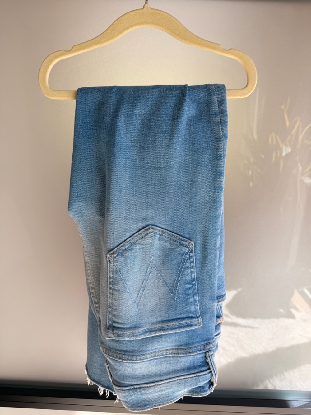 MOTHER Insider Step Hem Jeans | light wash | Size 26